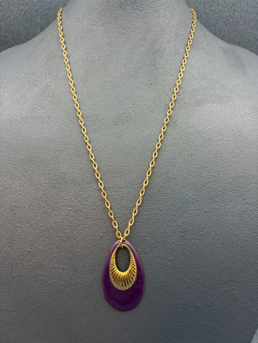 Teardrop Pendant Necklace 24 In Gold Chain Purple Enamel Vintage Retro Glam 80s